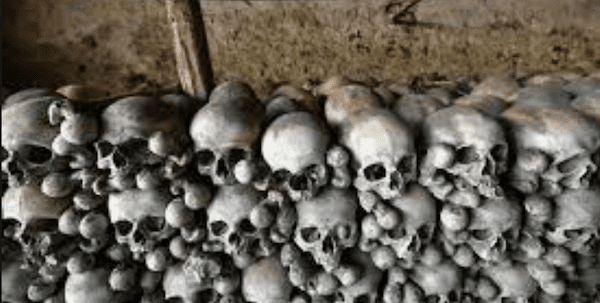 Death and thanatopraxy ossuaries