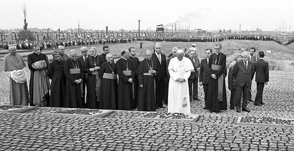 le rôle de l'église catholique et des protestants envers les juifs en France sous Vichy